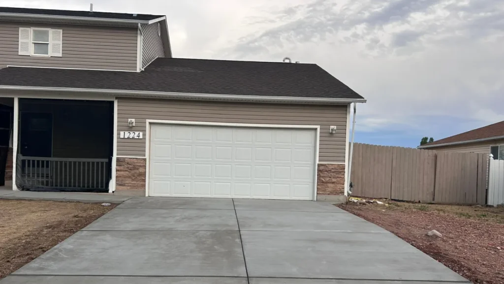 unsplash_Yr4n8O_3UPc Driveways 1